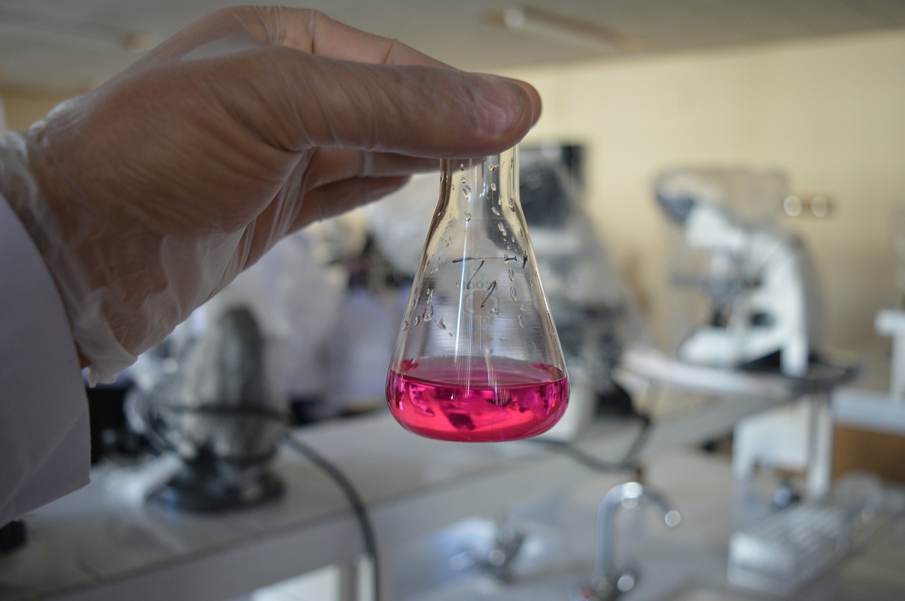 research-g7b1c99f67_1280 research-g7b1c99f67_1280